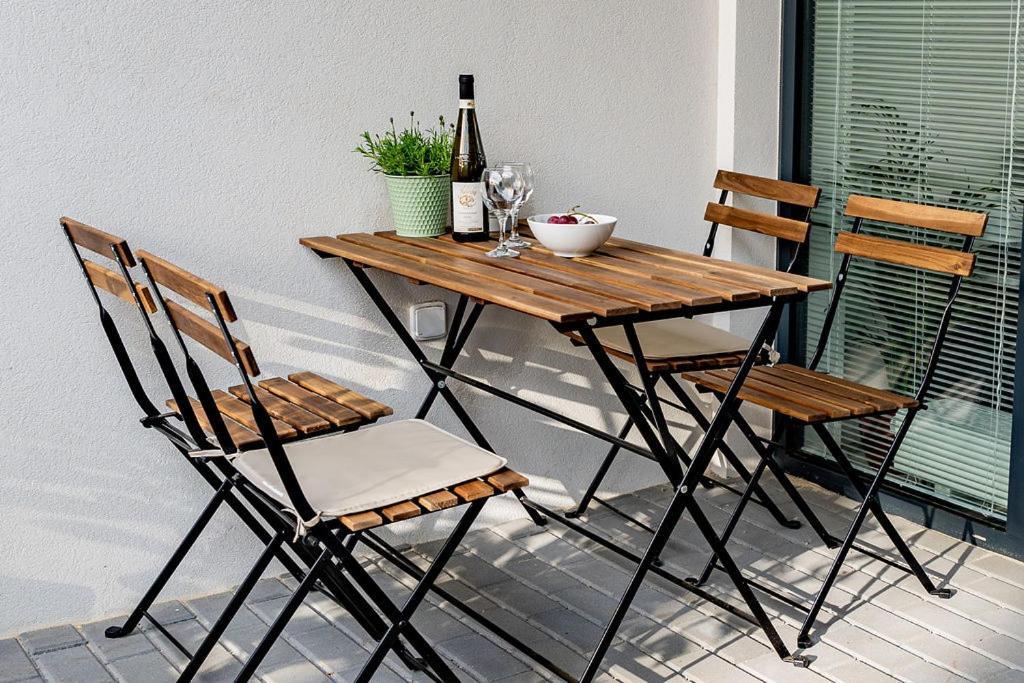 Nove Sady Olomouc Apartment Bagian luar foto